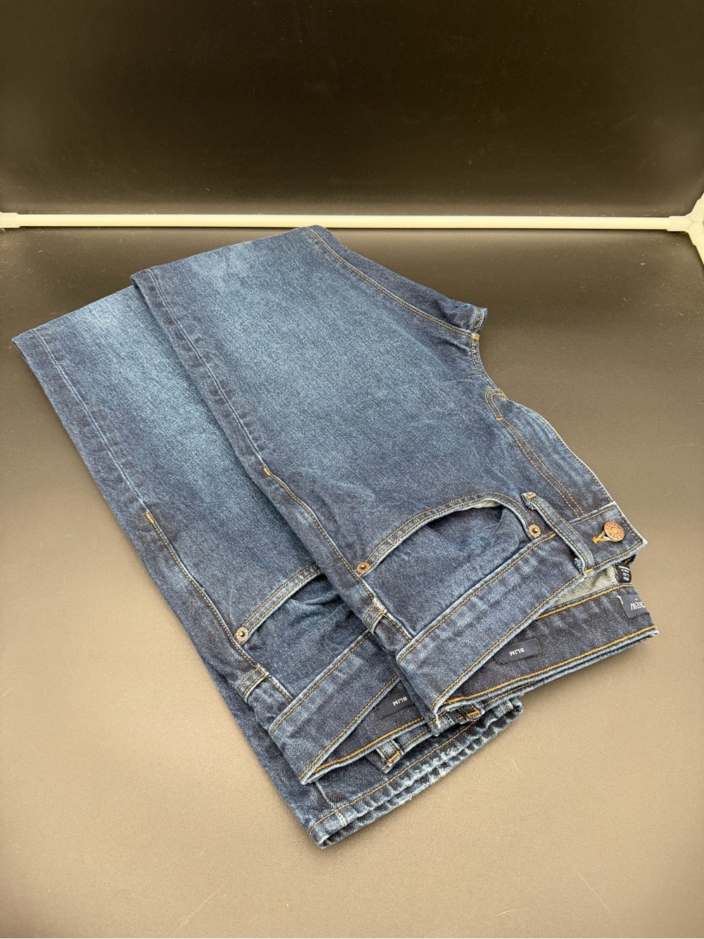 Lot of 2 pairs of Men’s J. Crew Slim Fit Jeans W31 L32